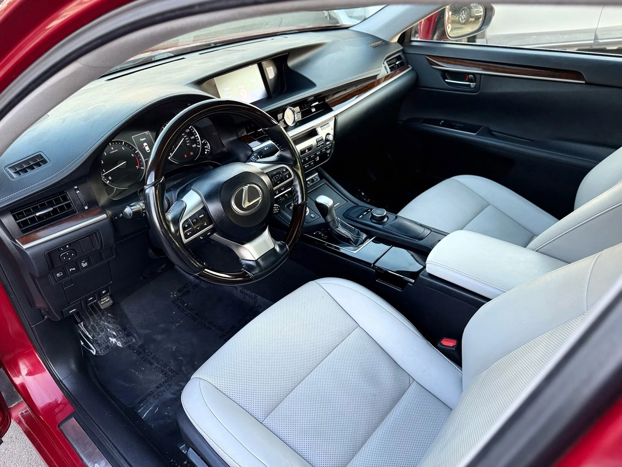 Used 2018 Lexus ES 350 w/ Premier Package image 16