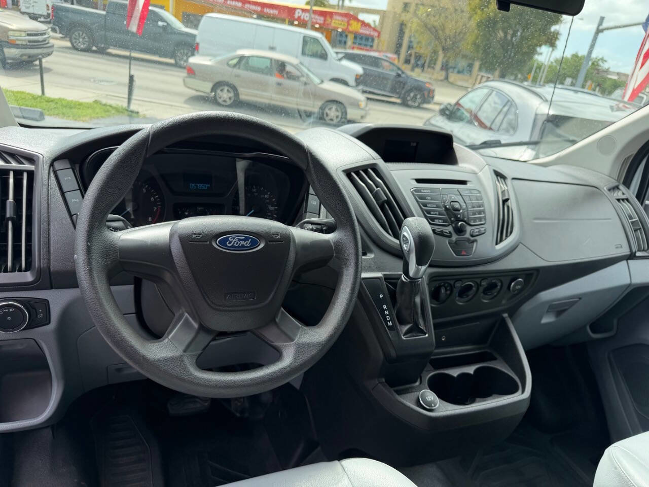 Used 2017 Ford Transit 150 XL RWD image 11