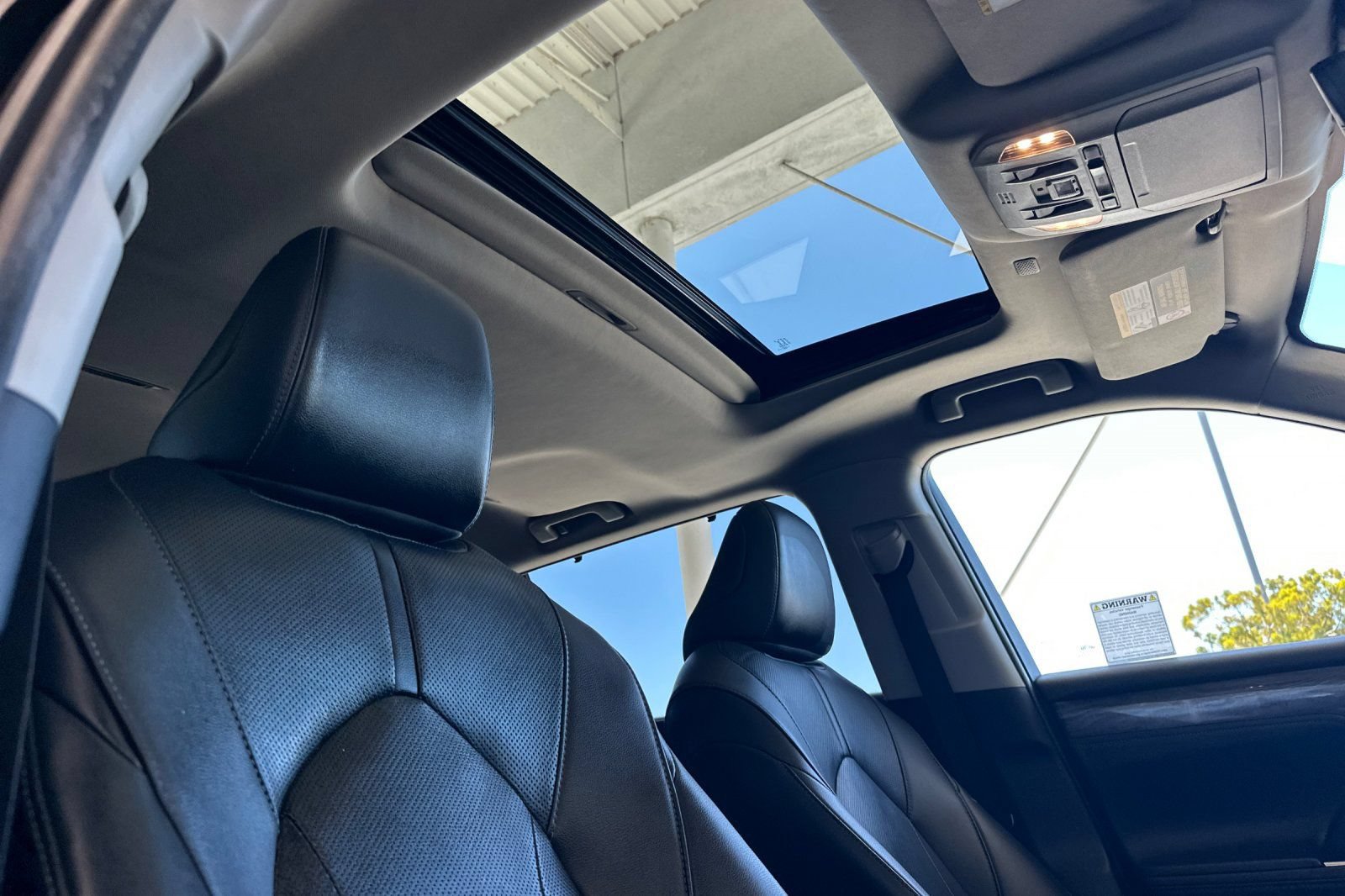 Used 2020 Toyota Highlander Limited FWD image 18