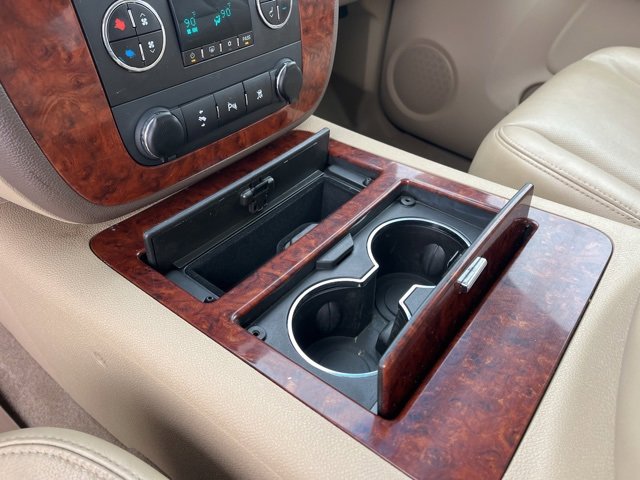 Used 2009 Chevrolet Suburban LTZ image 29