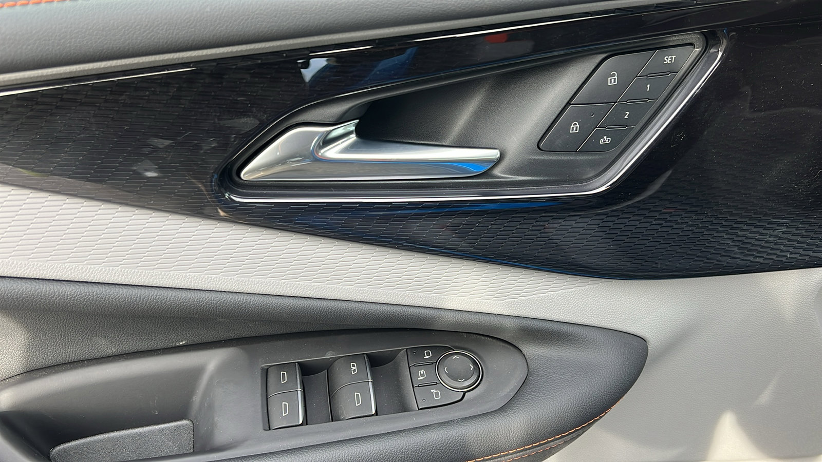 New 2026 Chevrolet Blazer EV RS AWD/4WD image 16