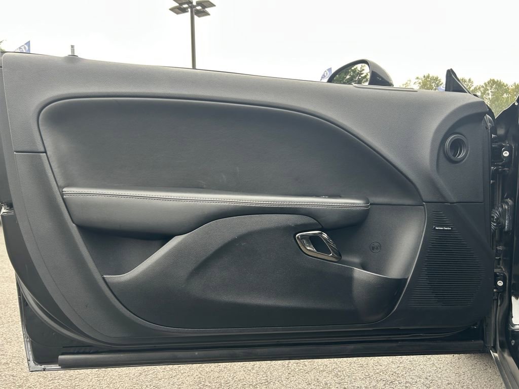 Used 2015 Dodge Challenger SRT Hellcat image 23