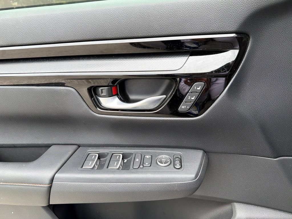 Used 2023 Honda CR-V Sport Touring image 9