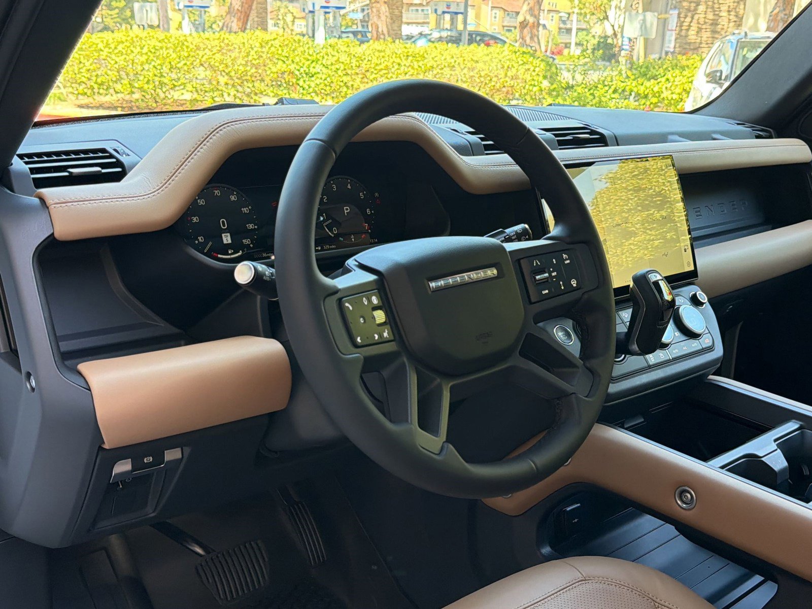 New 2026 Land Rover Defender 110 X-Dynamic SE AWD/4WD image 4