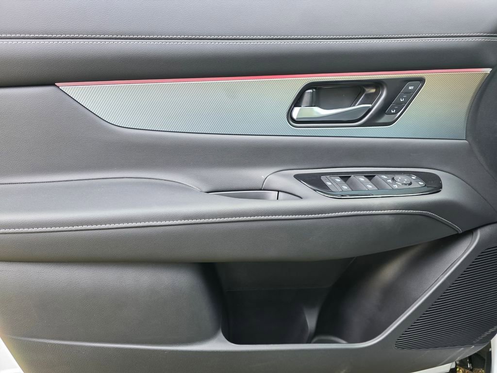 New 2026 Nissan Murano Platinum image 17