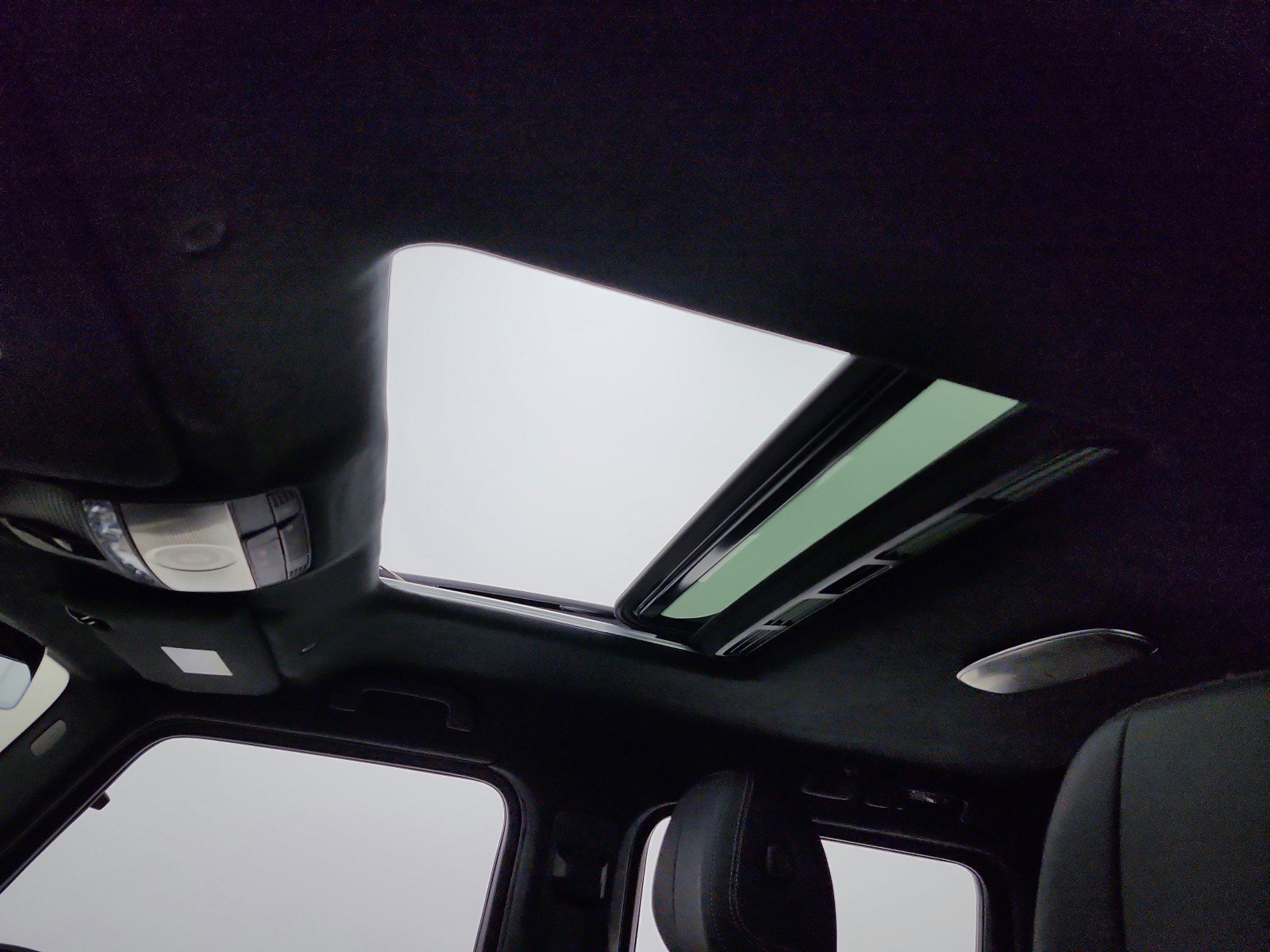 Used 2025 Mercedes-Benz G 550 image 11