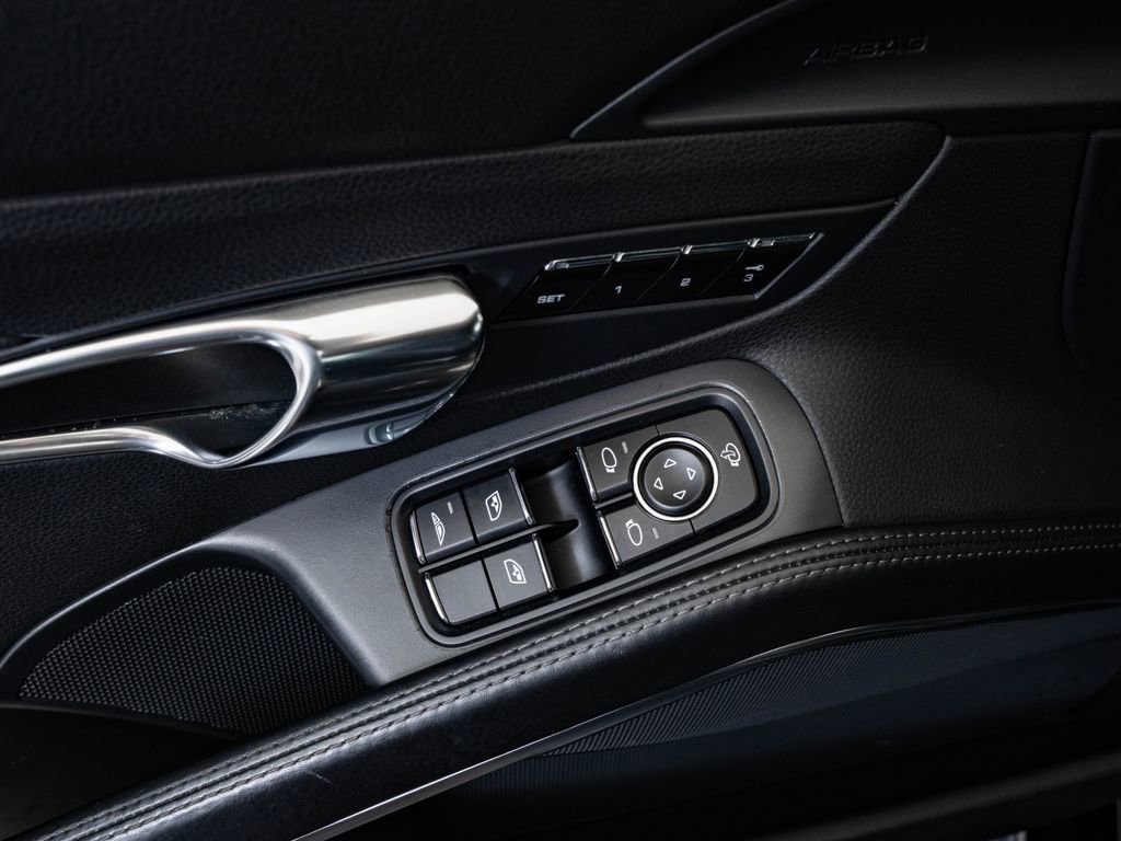 Used 2013 Porsche 911 Carrera 4S image 31