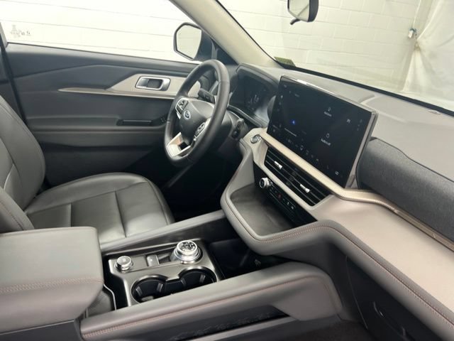 New 2026 Ford Explorer Active w/ Active Comfort Package AWD/4WD image 25