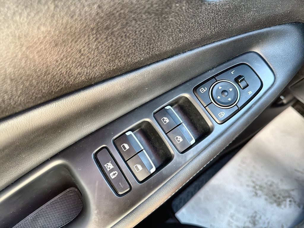 Used 2020 Hyundai Santa Fe SEL w/ Convenience + Premium Package AWD/4WD image 18
