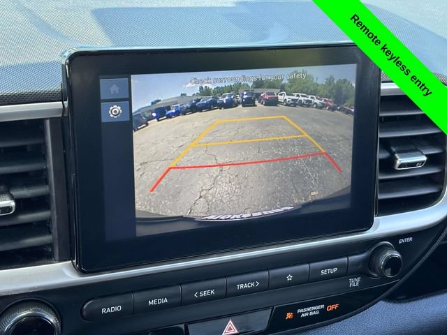 Used 2023 Hyundai Venue SEL FWD image 17