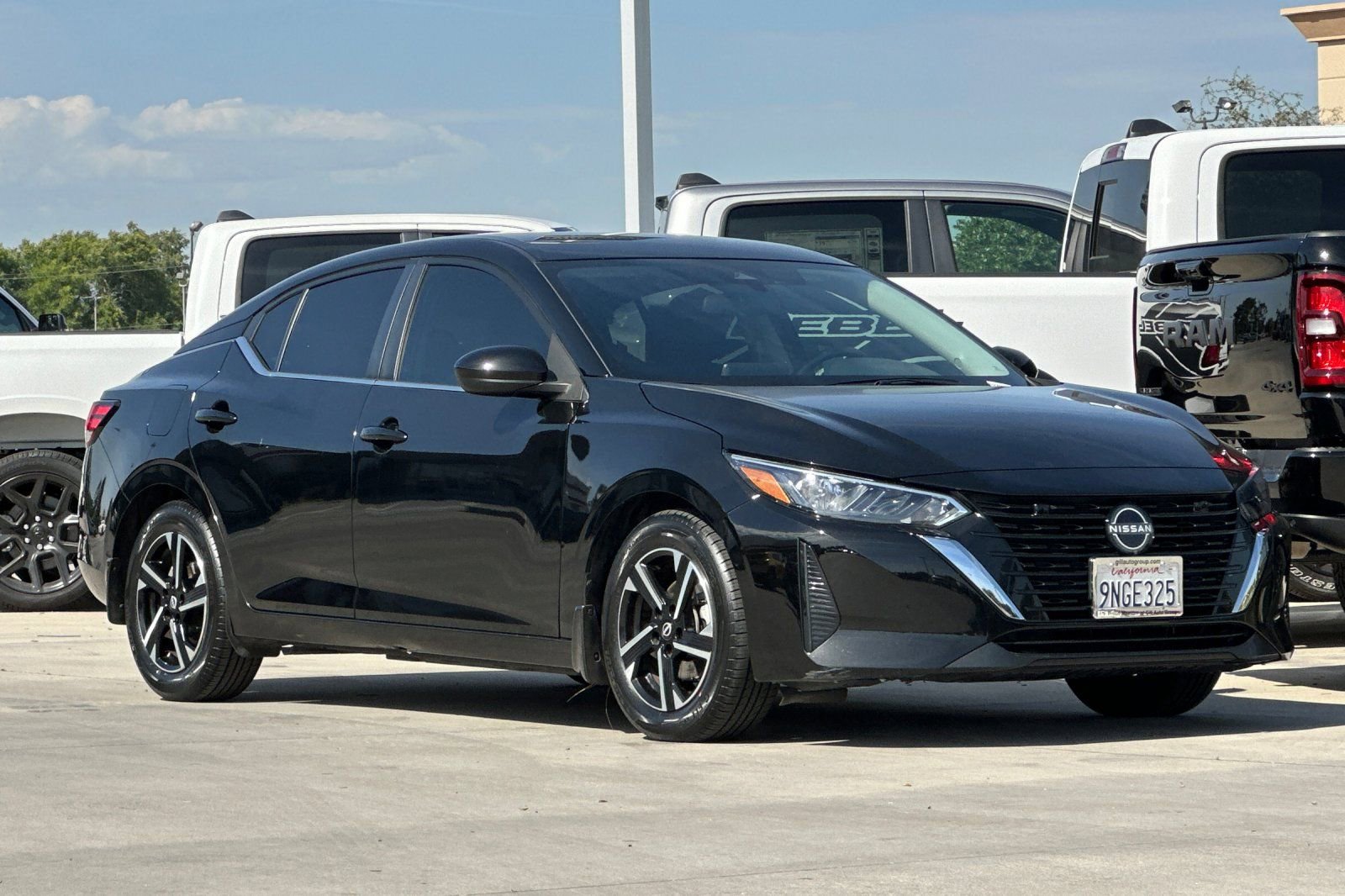 Used 2024 Nissan Sentra SV FWD image 8