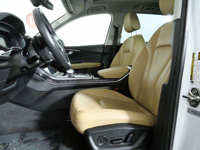 Used 2025 Audi Q7 3.0T Premium Plus AWD/4WD image 17