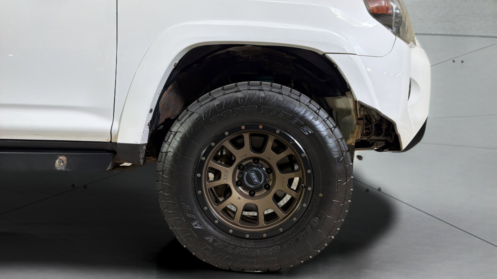 Used 2016 Toyota 4Runner Trail Premium AWD/4WD image 34