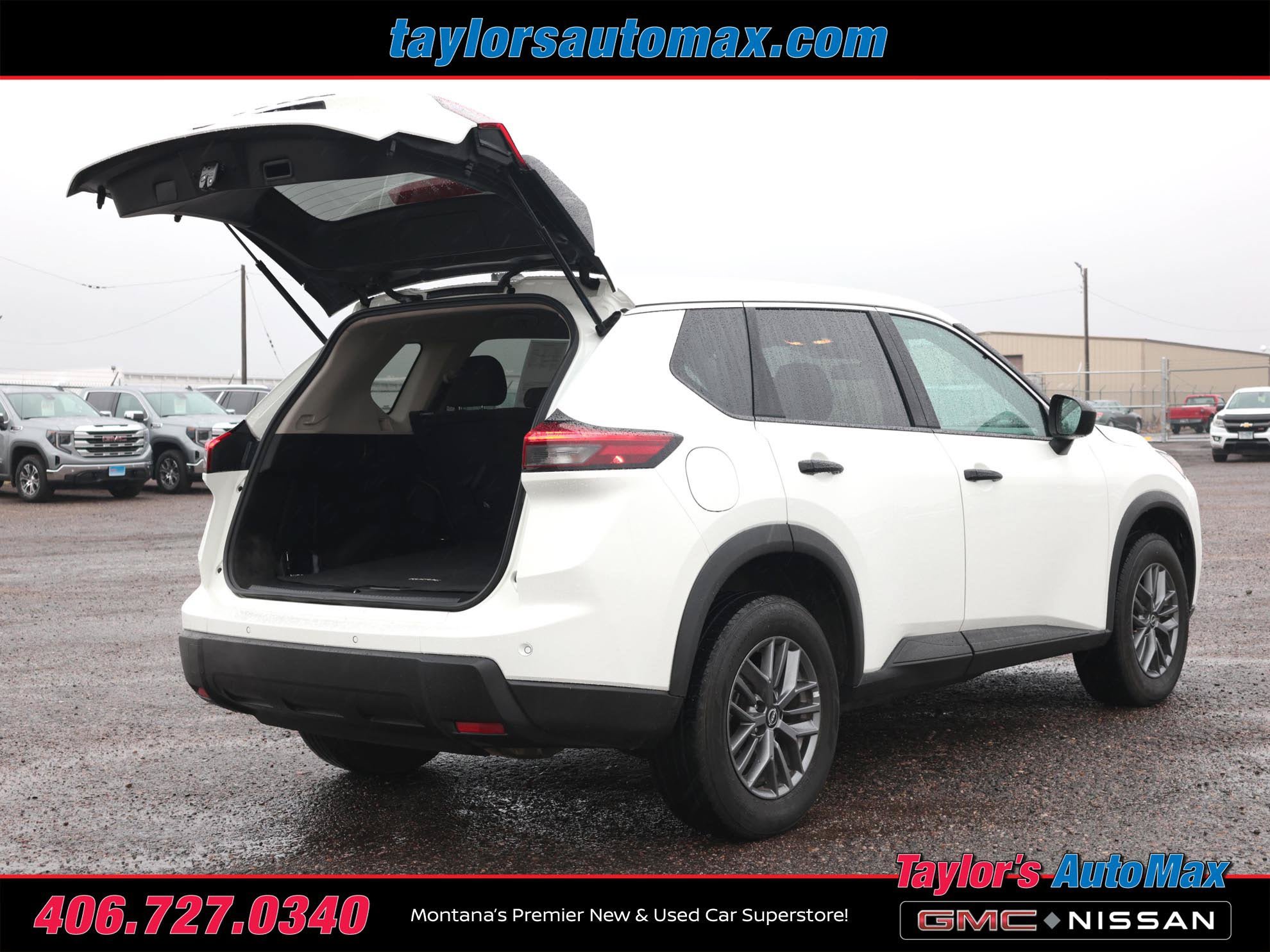 Used 2024 Nissan Rogue S AWD/4WD image 31