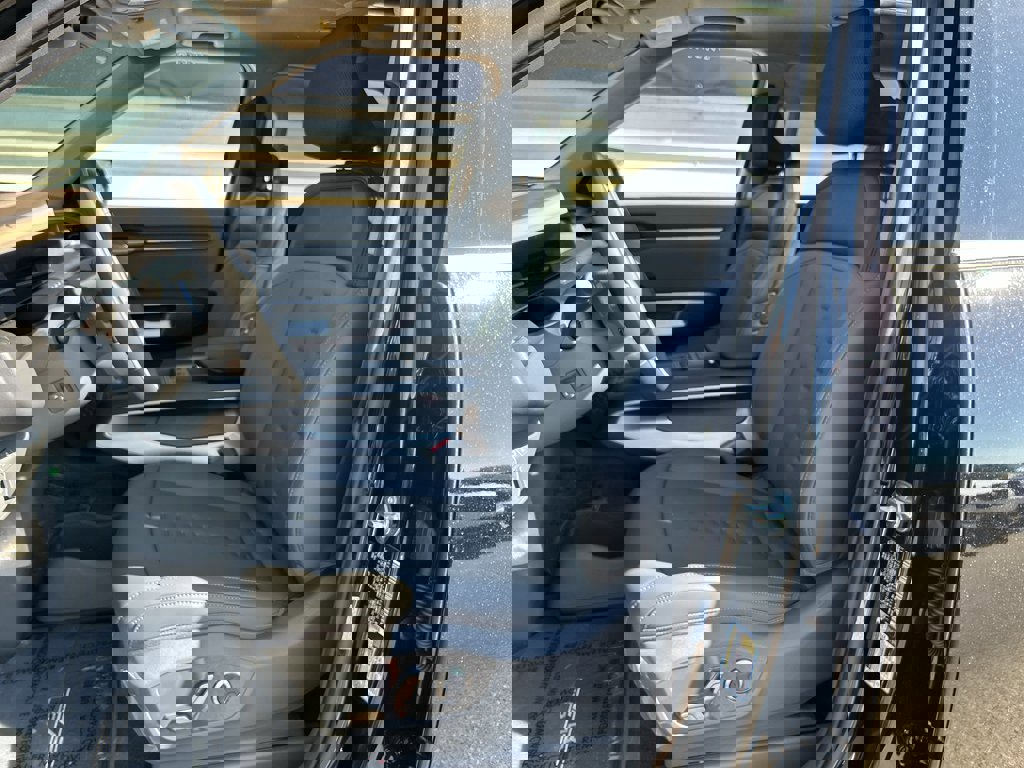 New 2026 Kia EV9 Wind image 12