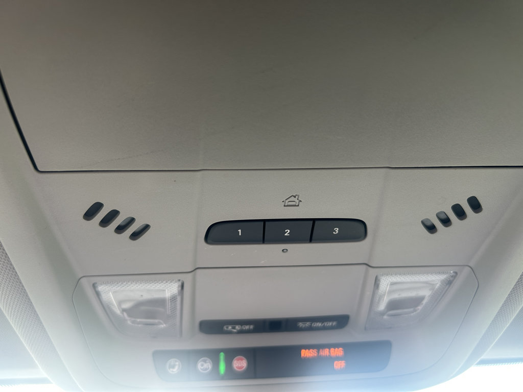 Used 2019 Chevrolet Equinox Premier FWD image 30