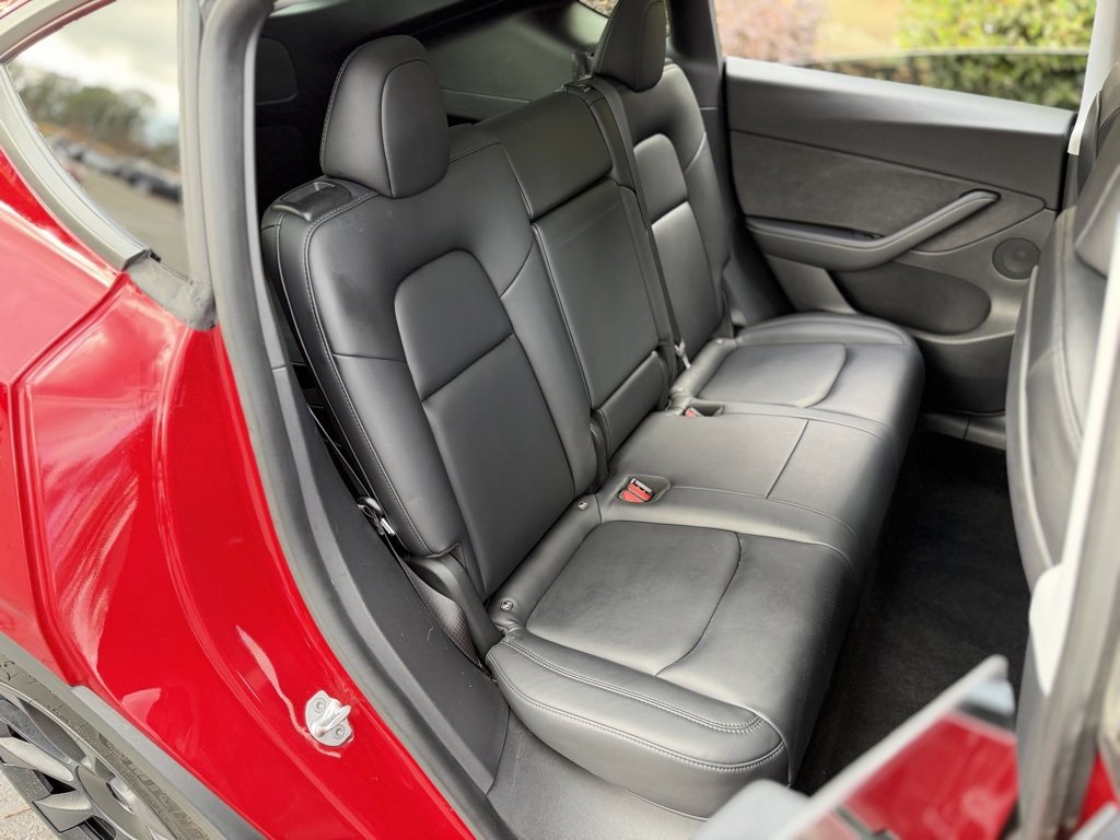 Used 2021 Tesla Model Y Long Range image 37