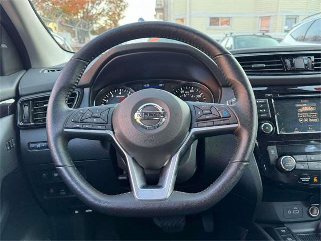 Used 2022 Nissan Rogue Sport SV w/ Technology Package AWD/4WD image 13