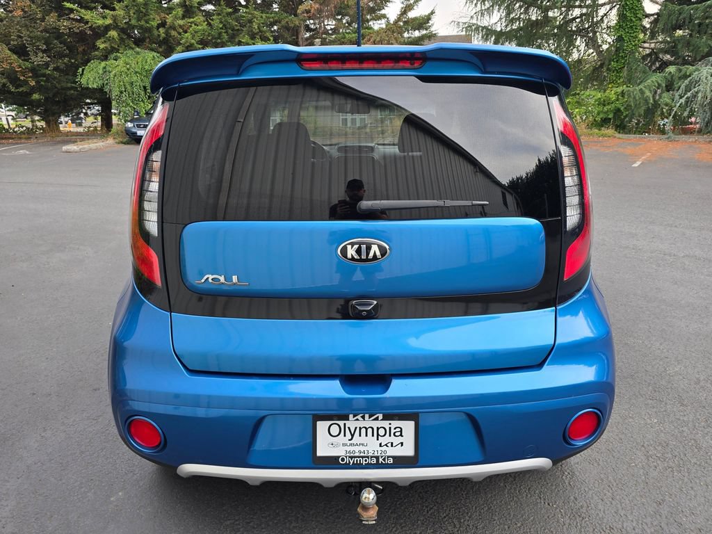 Used 2017 Kia Soul + w/ Designer's Package FWD image 5