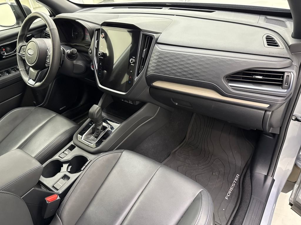 Certified 2025 Subaru Forester Limited image 24