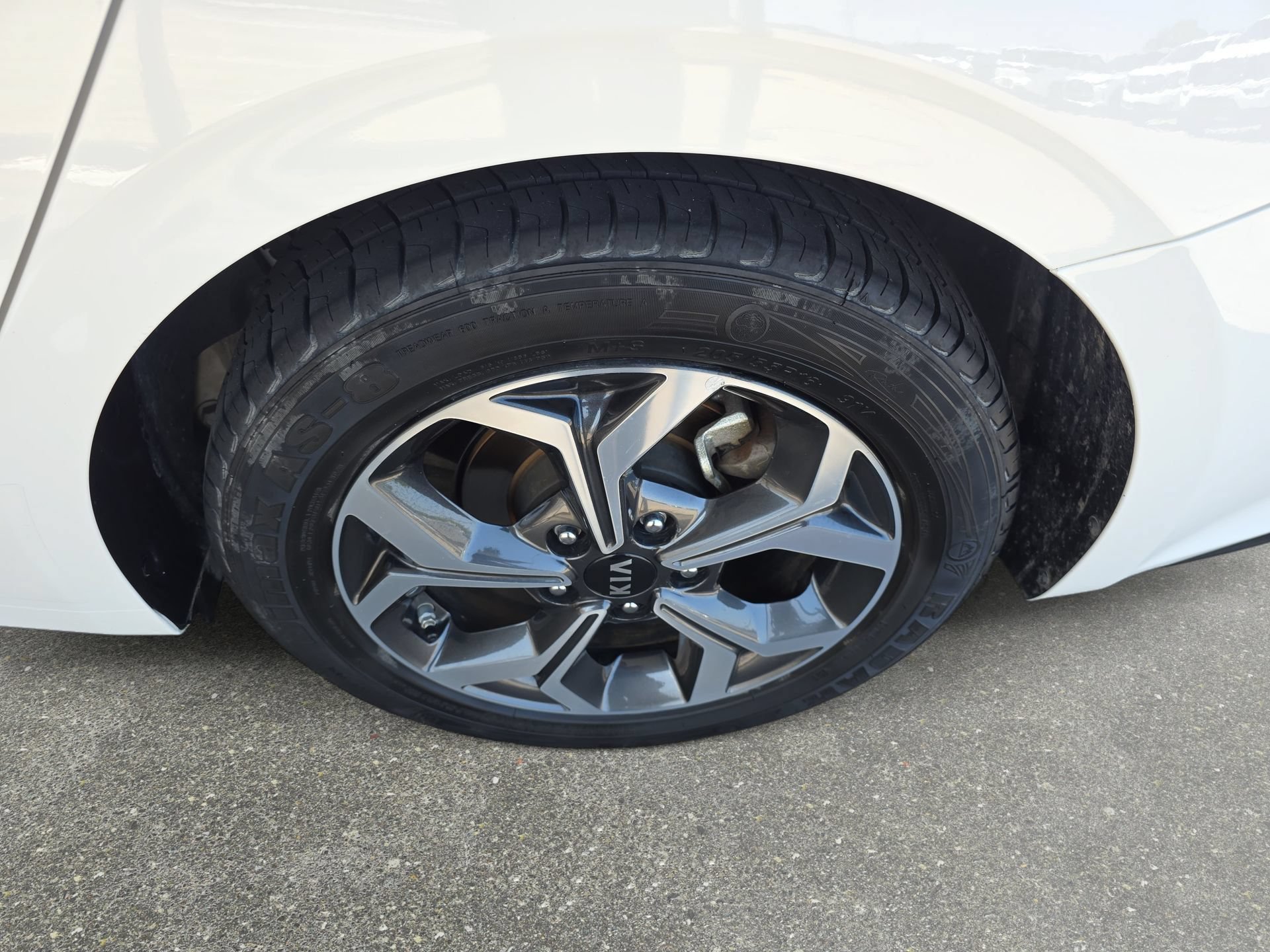 Used 2020 Kia Forte LXS FWD image 30