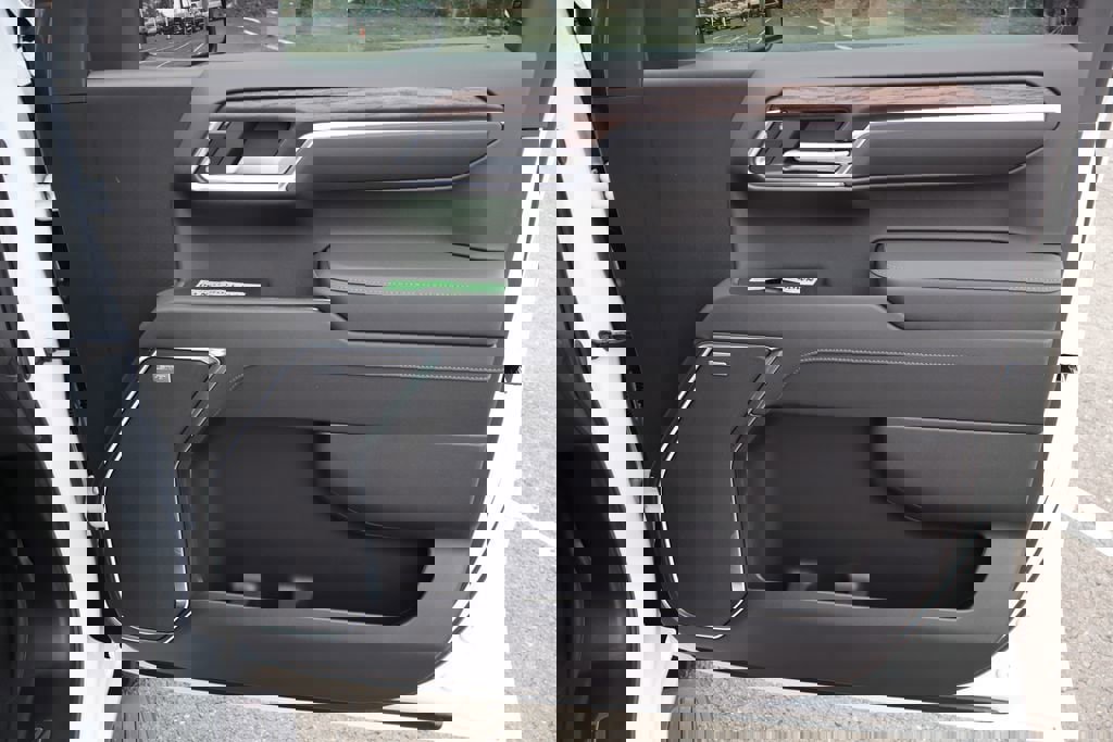 New 2026 GMC Sierra 1500 SLT w/ SLT Premium Plus Package image 24