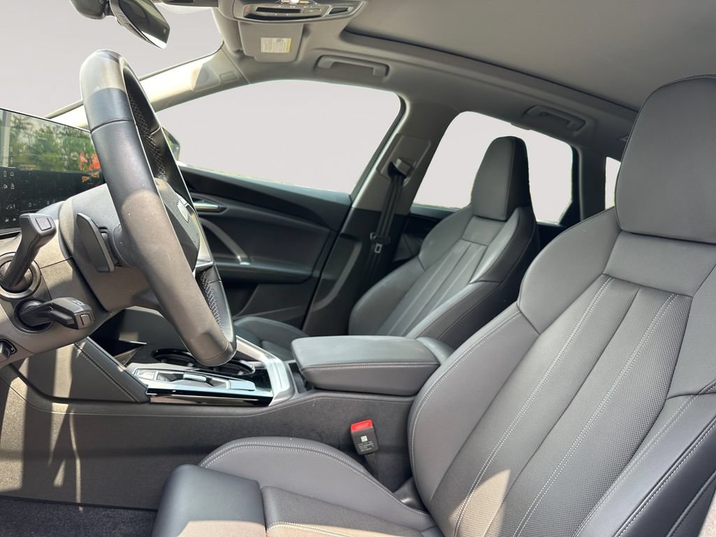 Certified 2025 Audi Q5 Premium Plus w/ Premium Plus AWD/4WD image 9