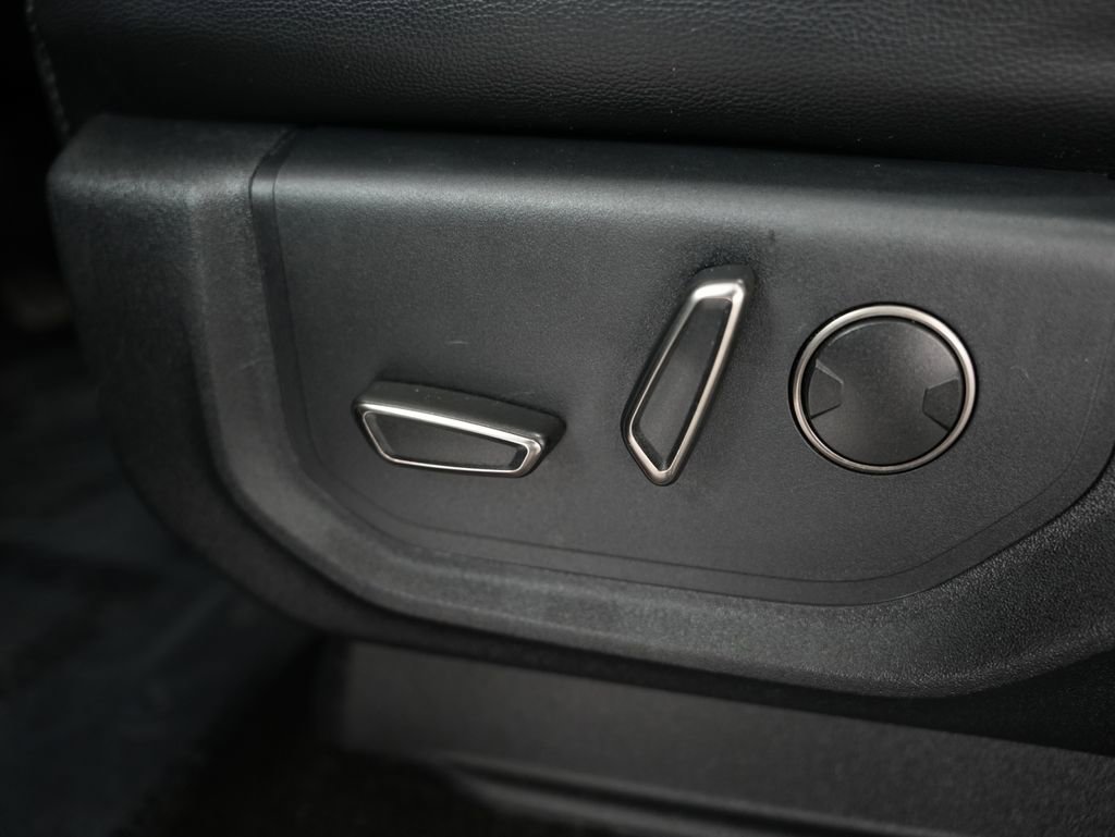 Used 2020 Ford F150 Raptor w/ Equipment Group 802A Luxury image 50