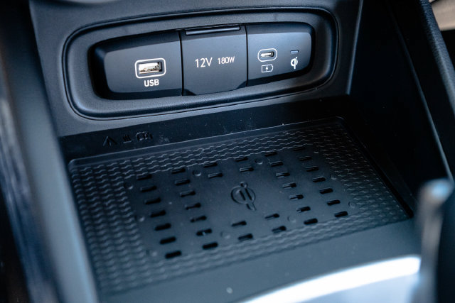New 2026 Hyundai Venue SEL FWD image 25