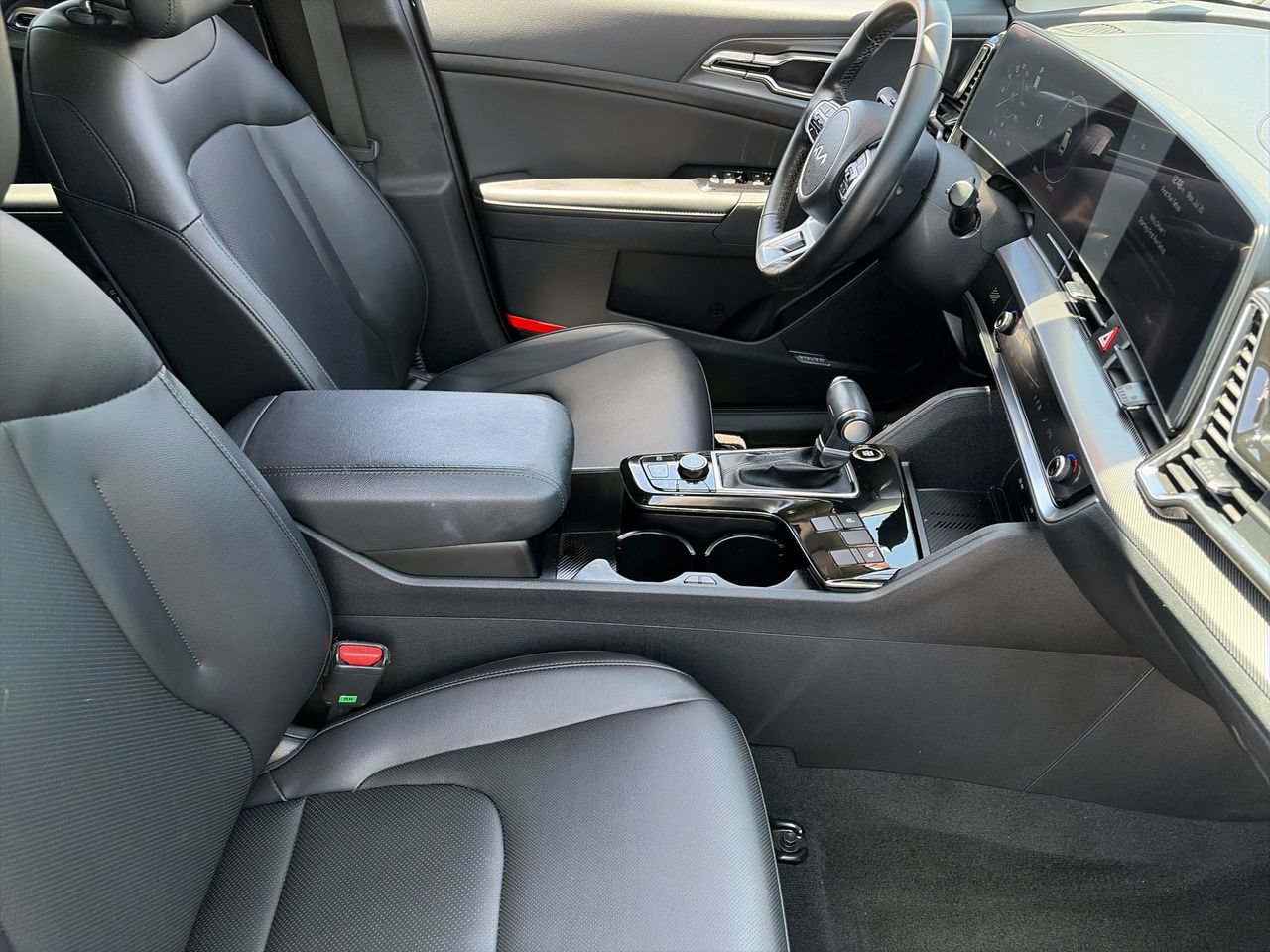 Certified 2024 Kia Sportage SX FWD image 11
