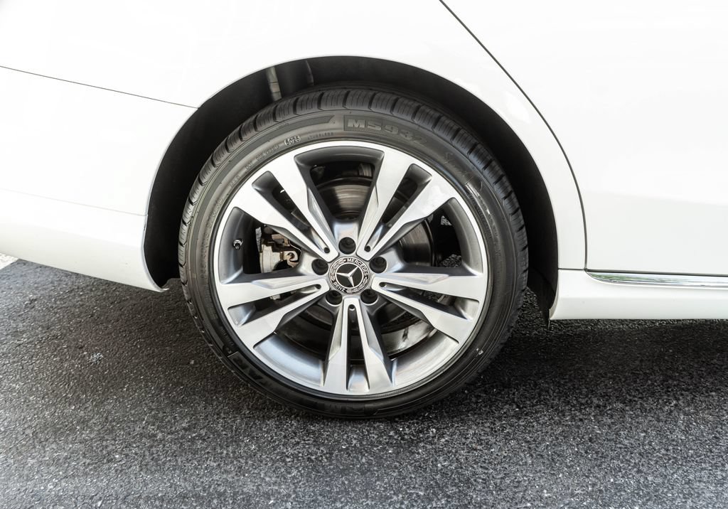 Used 2021 Mercedes-Benz C 300 4MATIC Sedan image 29