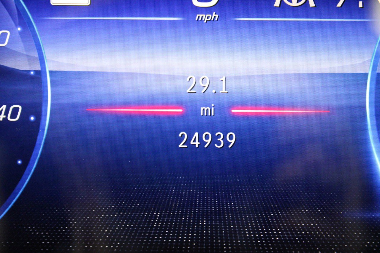 Used 2023 Mercedes-Benz EQS 580 4MATIC SUV image 8