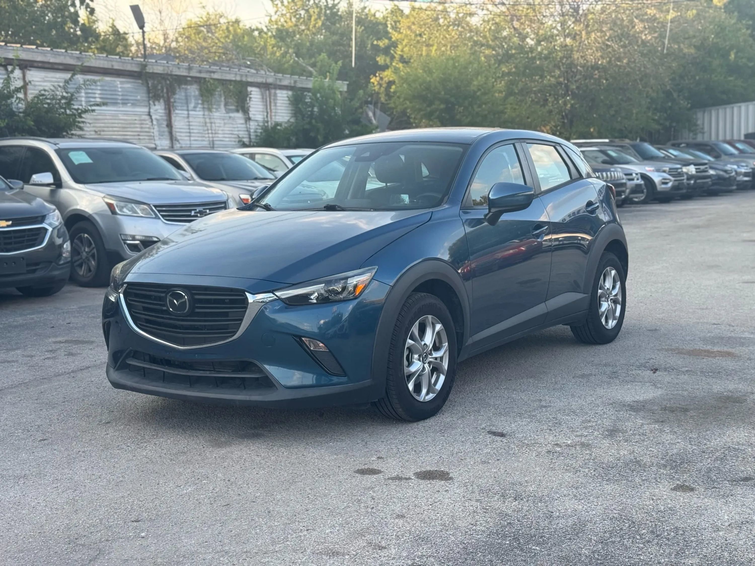 Used 2019 MAZDA CX-3 Sport w/ Sport I-ACTIVSENSE Package image 3