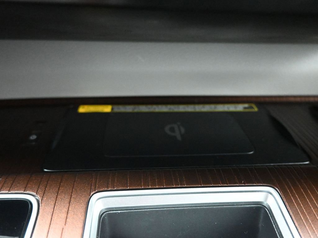 Used 2021 Toyota Sienna XLE w/ XLE Plus Package image 22