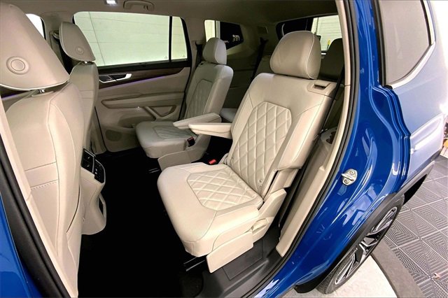 Used 2025 Volkswagen Atlas SEL Premium R-Line image 26
