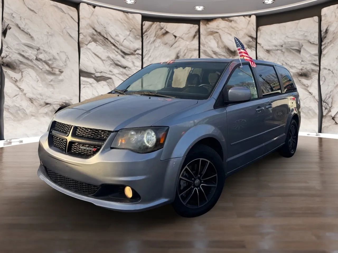 Used 2015 Dodge Grand Caravan SXT w/ Blacktop Package image 23