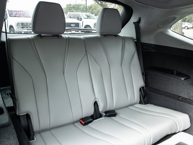 Used 2025 Acura MDX w/ Technology Package image 19