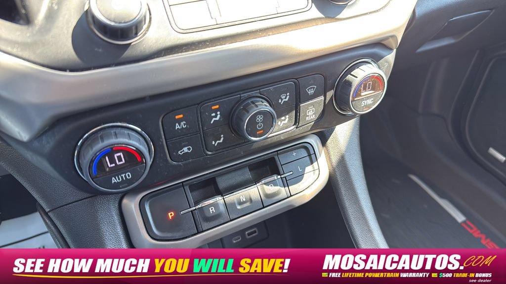 Used 2022 GMC Acadia Denali w/ GMC Pro Grade Package AWD/4WD image 33