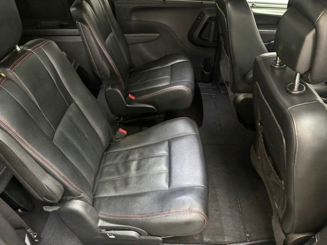 Used 2019 Dodge Grand Caravan GT image 36