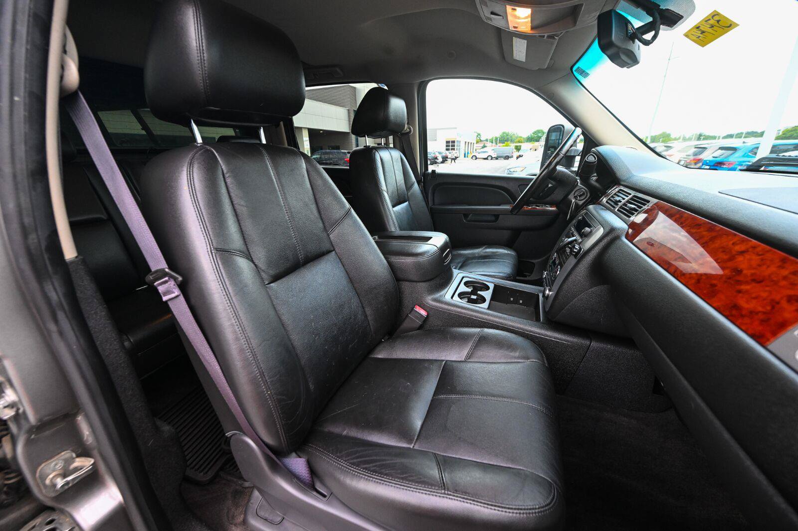 Used 2013 GMC Sierra 2500 SLT w/ SLT Convenience Package AWD/4WD image 24