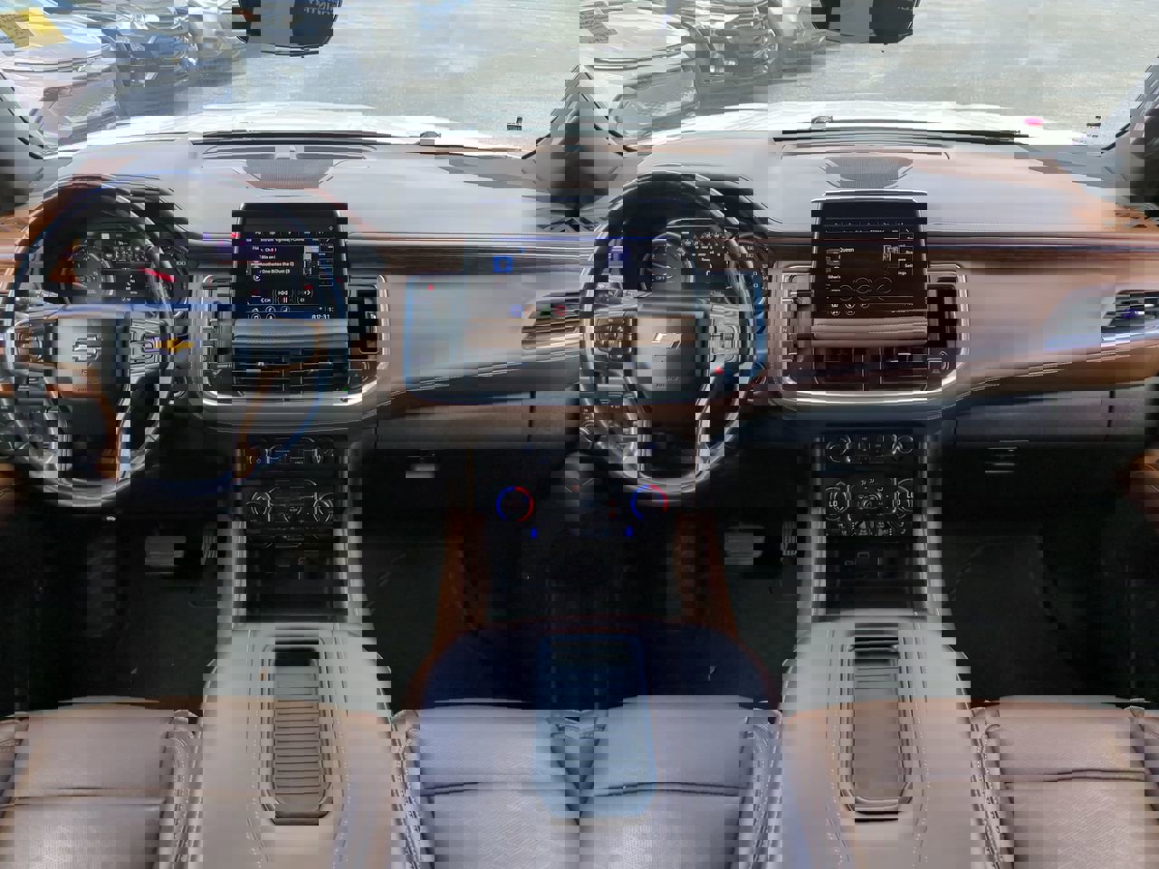 Used 2021 Chevrolet Suburban High Country w/ Premium Package image 15