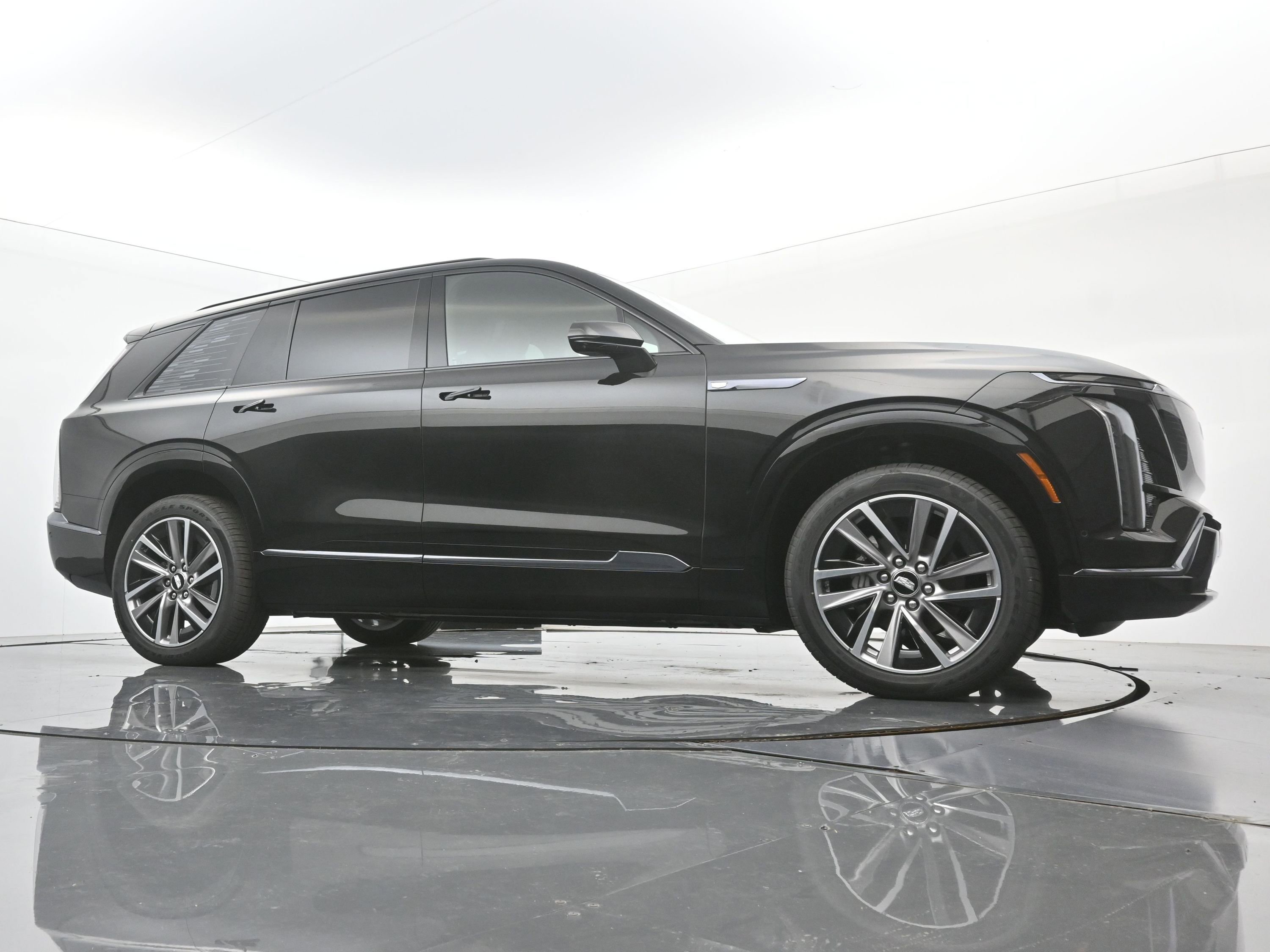 New 2026 Cadillac Vistiq Sport w/ LPO, Floor Liner Package image 21