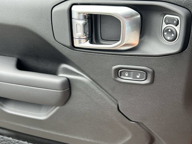 New 2025 Jeep Gladiator Sport AWD/4WD image 30