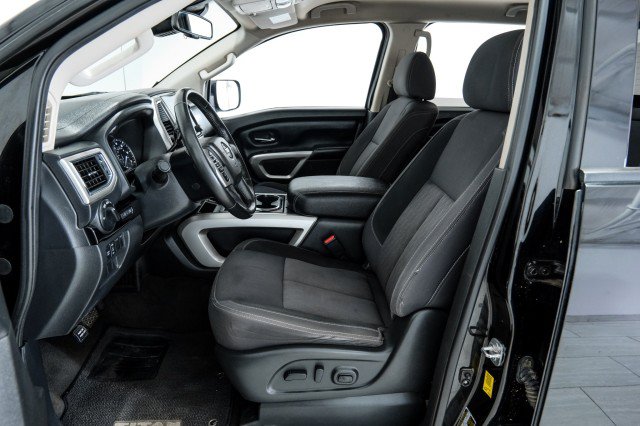 Used 2021 Nissan Titan SV w/ SV Convenience Package AWD/4WD image 27