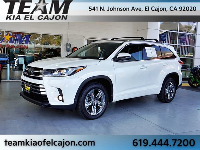 Used 2017 Toyota Highlander Limited Platinum image 5