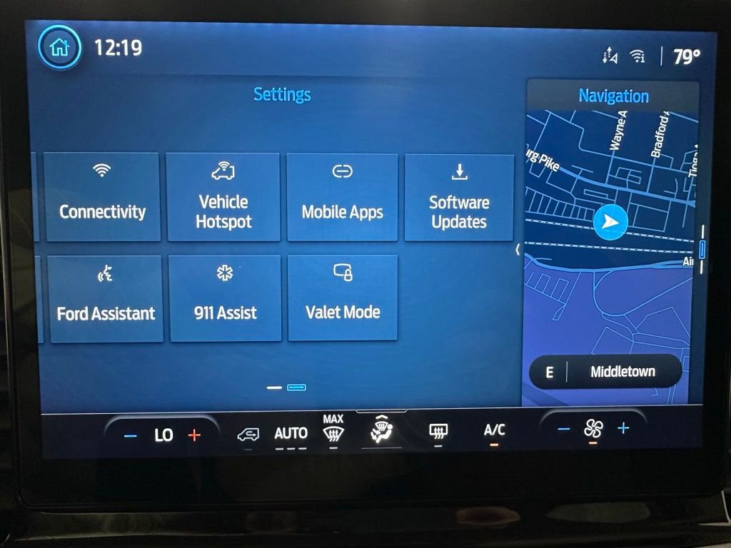 Used 2025 Ford Transit 350 XLT image 28