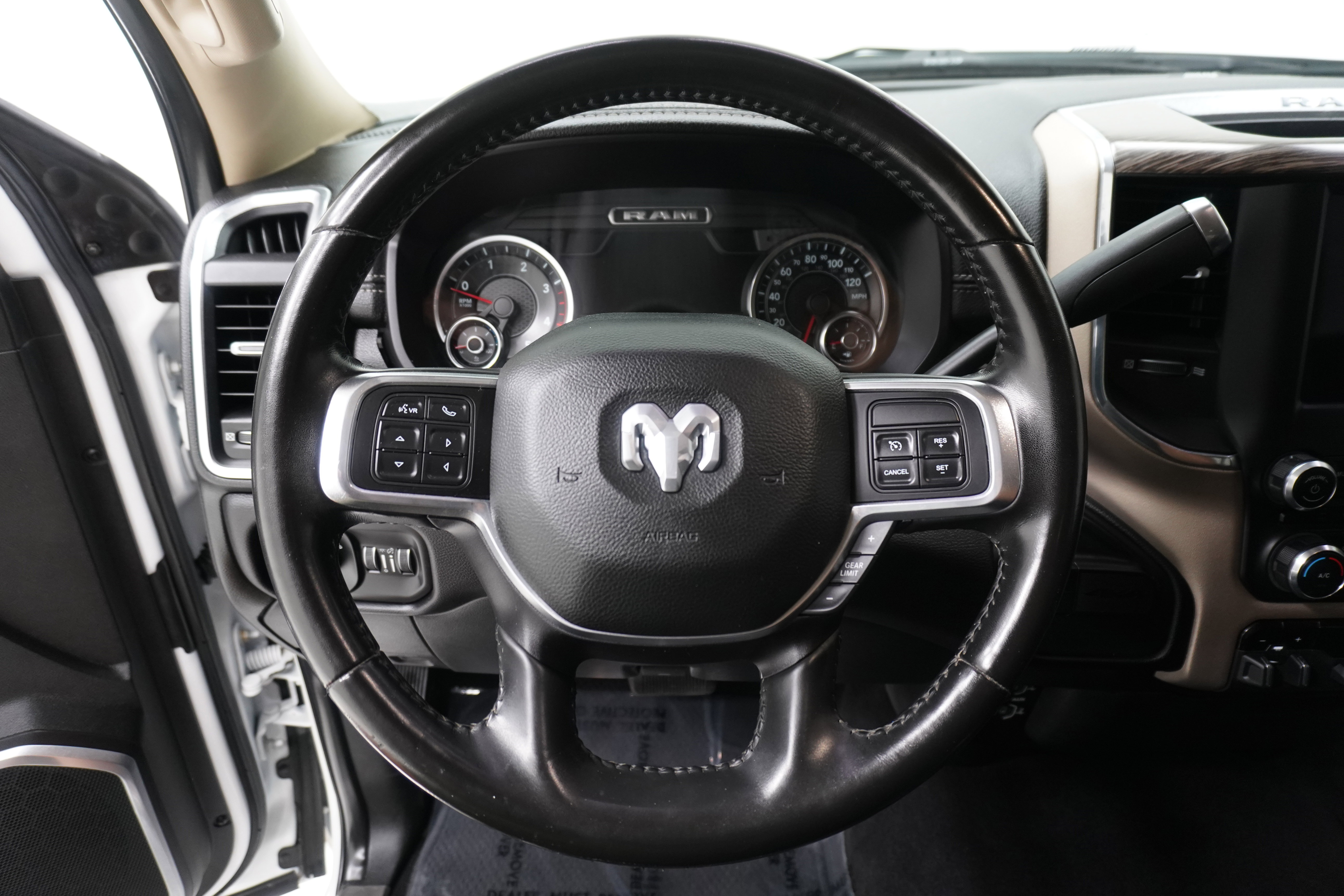 Used 2021 RAM 2500 Laramie AWD/4WD image 17
