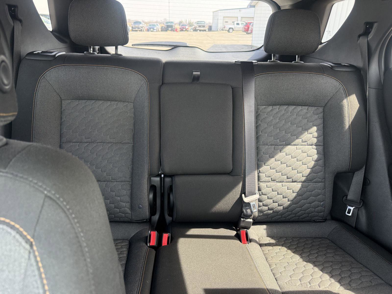 Used 2020 Chevrolet Equinox LT FWD image 24
