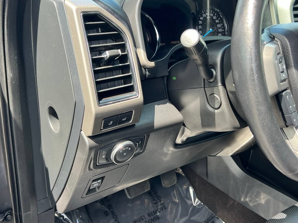 Used 2021 Ford Expedition XLT w/ Equipment Group 202A AWD/4WD image 12