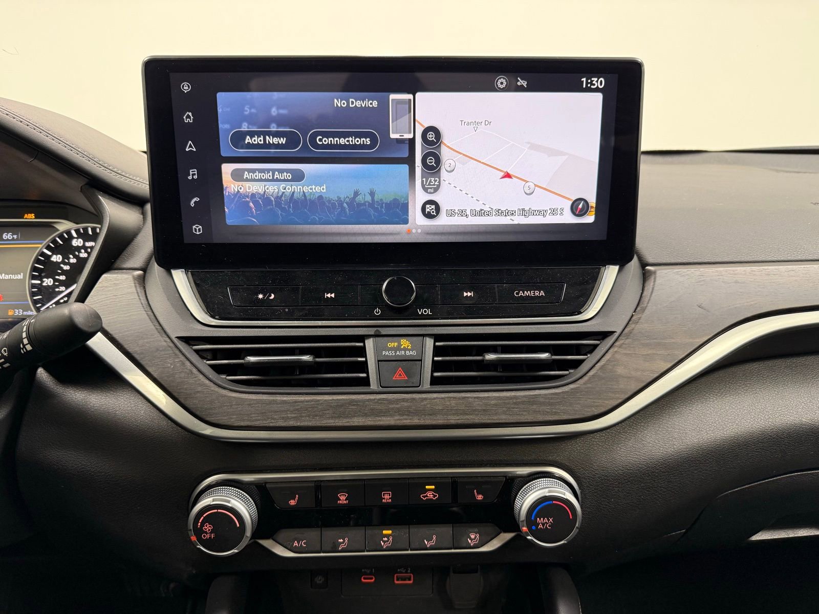 Used 2024 Nissan Altima 2.5 SV w/ SV Premium Package image 20